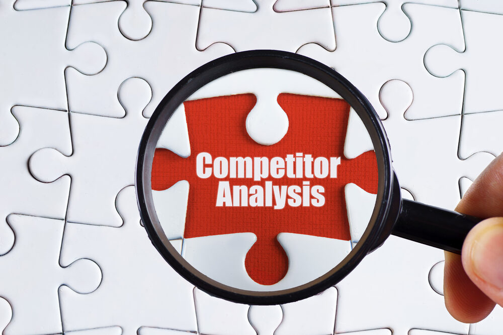 "competitor,Analysis",Text,On,Red,Missing,Jigsaw,Puzzle,With,Man